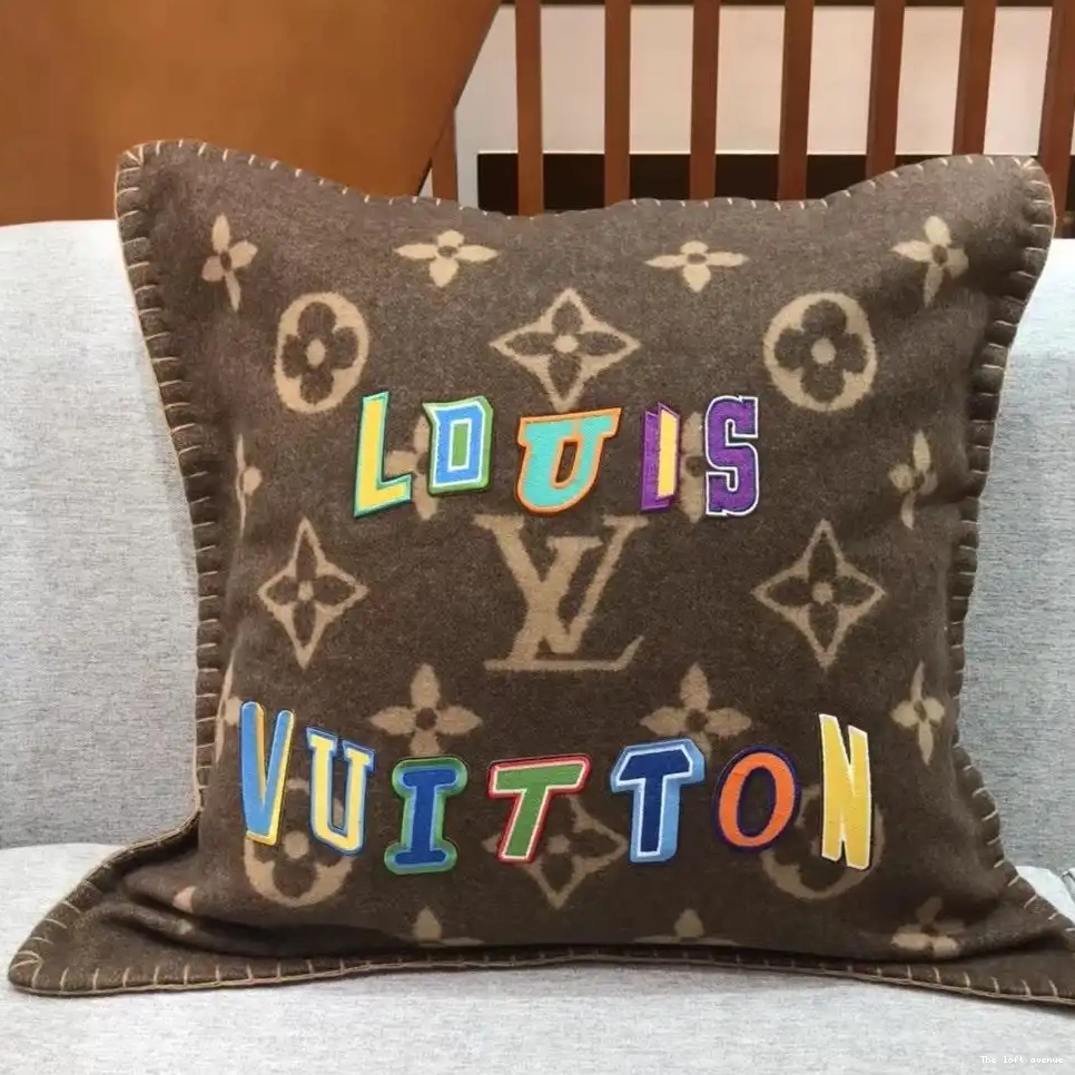 CUSTOM PILLOW LV LETTERS THROW WOOL 0607